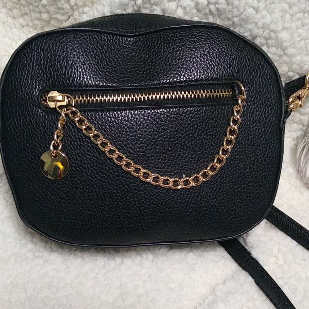 🖤 Shoulder/Crossbody Bag